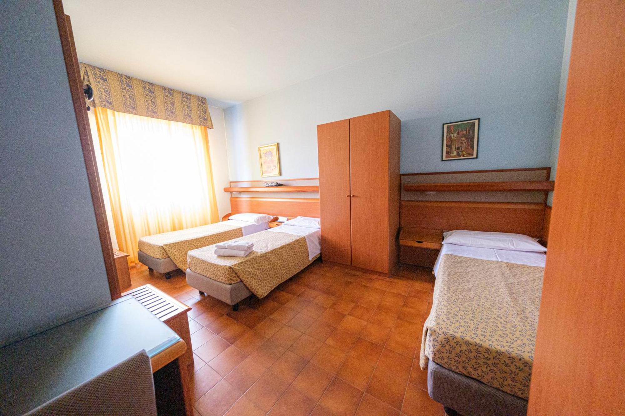 Hotel Zoello Je Suis 3*